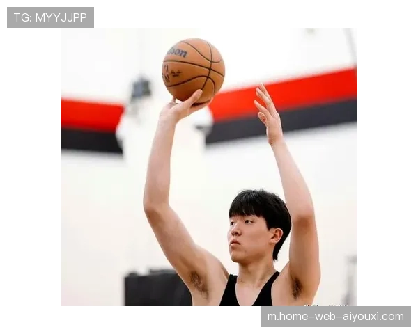 比卢普斯鼓励杨瀚森显耐心，教练对新人培养展现智慧